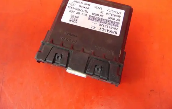 Renault Zoe Air conditioning/heating control unit 285252832R