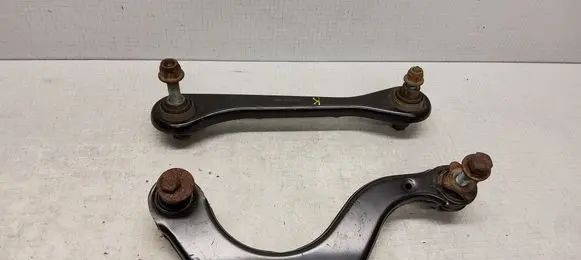 Volkswagen Golf V Rear control arm