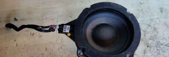 Hyundai i40 Subwoofer speaker 963803Z050