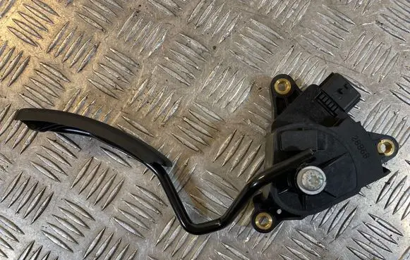 Renault Zoe Accelerator throttle pedal 180026336R 20502 2886B