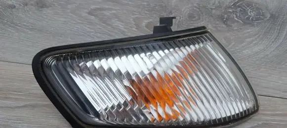 Mazda 626 Front indicator light 21061822