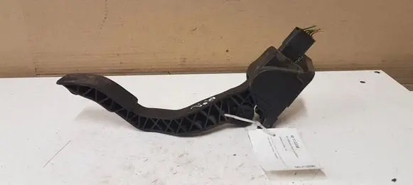 Citroen C4 I Accelerator throttle pedal 0280755041 9680565880