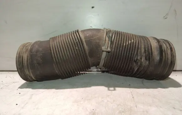 Seat Ibiza III (6L) Air intake duct part 6Q0129684C