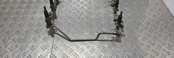 Mercedes-Benz R W251 Fuel main line pipe A2720700995