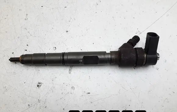 Audi A8 S8 D3 4E Fuel injector 0445110158