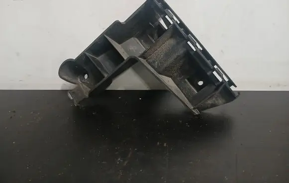 Volvo V70 Rear bumper mounting bracket 30678651 BP3EA