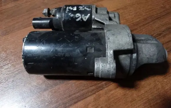 Audi A6 S6 C6 4F Starter motor 06E911023B