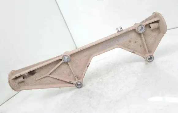 Skoda Octavia Mk1 (1U) Rear differential/diff mount bracket 1J0599287C