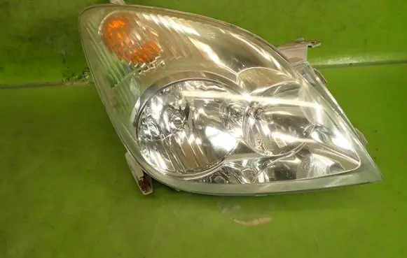 Toyota Corolla Verso E121 Headlight/headlamp KOITO13-68