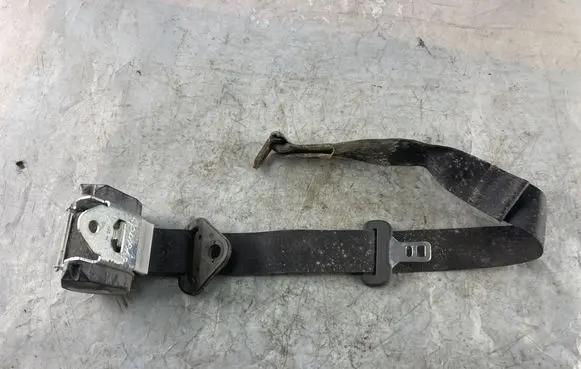 Jeep Compass Rear seatbelt 609356964A