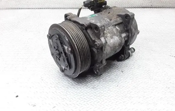 Peugeot 807 Air conditioning (A/C) compressor (pump) 9646416780