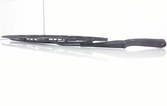 Mercedes-Benz C W203 Front wiper blade arm A2038200544