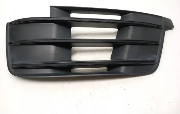 Audi Q7 4M Front bumper lower grill 4M0807681D