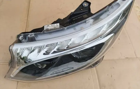 Mercedes-Benz Vito Viano W447 Headlight/headlamp A4479069700 1EX01128445