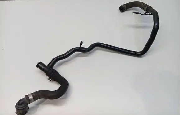 Audi A3 S3 8V Engine coolant pipe/hose 04L121065