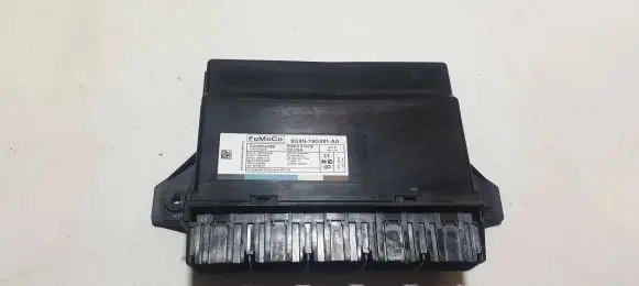 Jaguar XF Keyless (KESSY) go control unit/module 8G9N19G481AA 5WK49167M