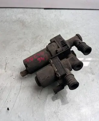 BMW 3 E46 Coolant heater control valve 64118369807 1147412149