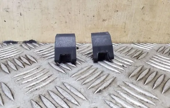 Jaguar XF X260 Windshield washer spray nozzle 