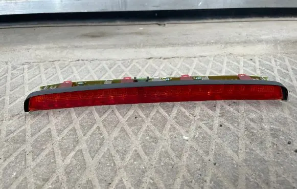 Mercedes-Benz E W210 Third/center stoplight 2088200256 149845 148770