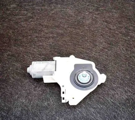 Audi A1 Front door window regulator motor 8K0959802C
