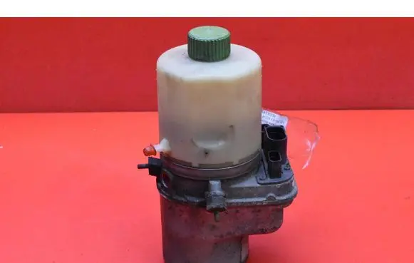 Seat Ibiza IV (6J,6P) Power steering pump 6R0423156B