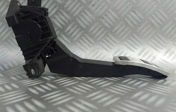 Ford Kuga III Accelerator throttle pedal LX619F836CA