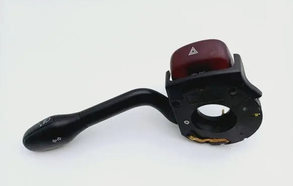 Volkswagen PASSAT B4 Indicator stalk QC88S97