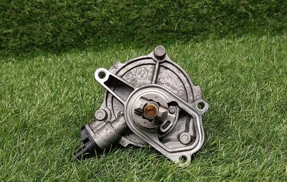 KIA Ceed Vacuum pump 288102A101