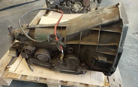 Mercedes-Benz E W124 Automatic gearbox 1232711801 2012770320 A1232711801