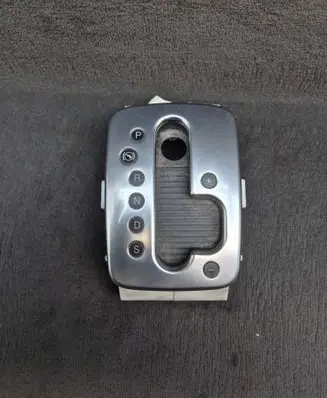 Audi A4 S4 B7 8E 8H Gear shifter surround trim plastic 8E1713111R 8E1713111R3Q7 8E1713110G3Q7