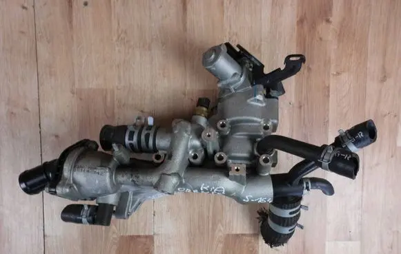 KIA Sorento EGR valve cooler 284102F600