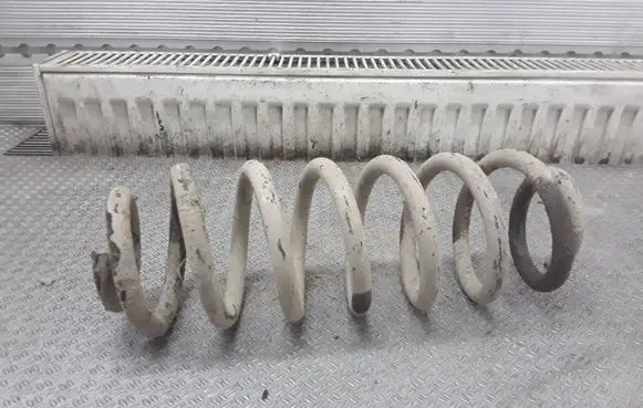 Volkswagen Touran I Rear coil spring