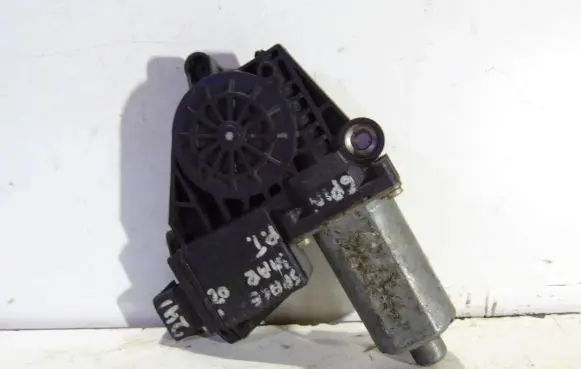 Mitsubishi Space Star Rear door window regulator motor 0130821788