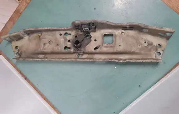 Opel Astra H Top upper radiator support slam panel 13158750
