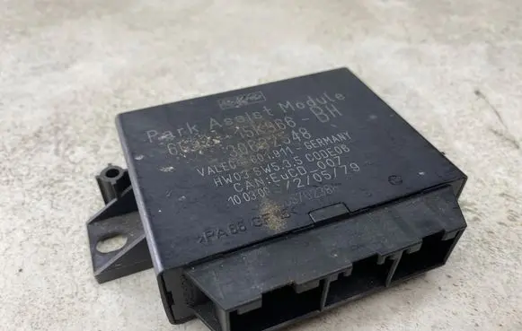 Volvo V70 Parking PDC control unit/module 30682548 601911G