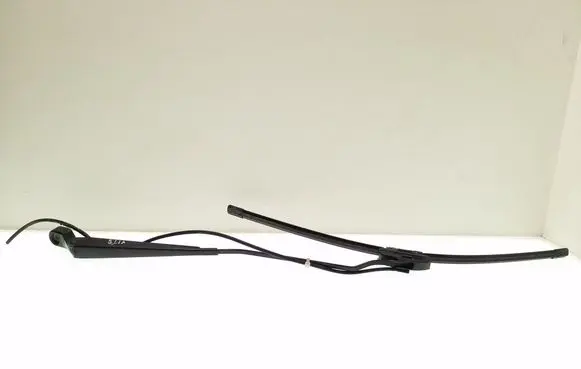 Mercedes-Benz Vito Viano W639 Windshield/front glass wiper blade A6398200144