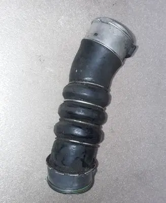 BMW 1 E81 E87 Intercooler hose/pipe 7797480
