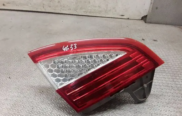 Ford Mondeo MK IV Tailgate rear/tail lights