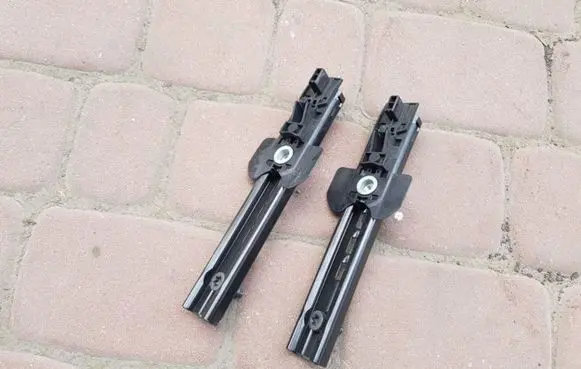 Ford Kuga I Seat belt trim 42TYS