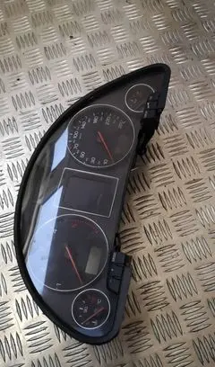 Audi A4 S4 B6 8E 8H Speedometer (instrument cluster) 8e0920900g