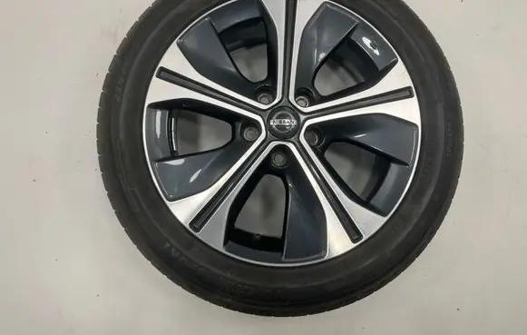 Nissan Leaf II (ZE1) R17 alloy rim N86701