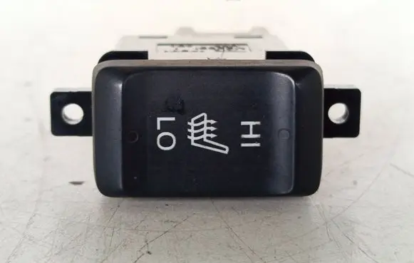 Honda Accord Seat heating switch M22832 M22831