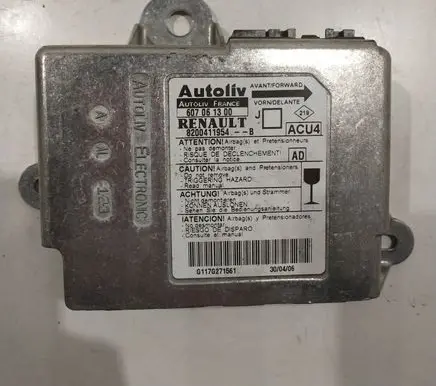Renault Scenic II - Grand scenic II Airbag control unit/module 607061300 8200411954