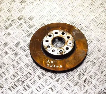 Volkswagen Golf VII Front brake disc