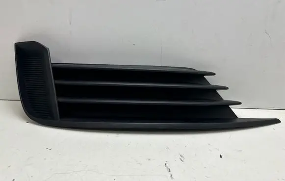 Audi A3 S3 8V Front bumper lower grill 8V5807681