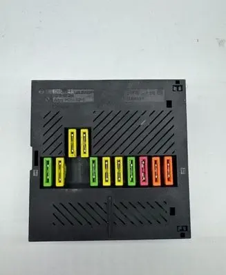 BMW 7 E65 E66 Fuse module 7510638