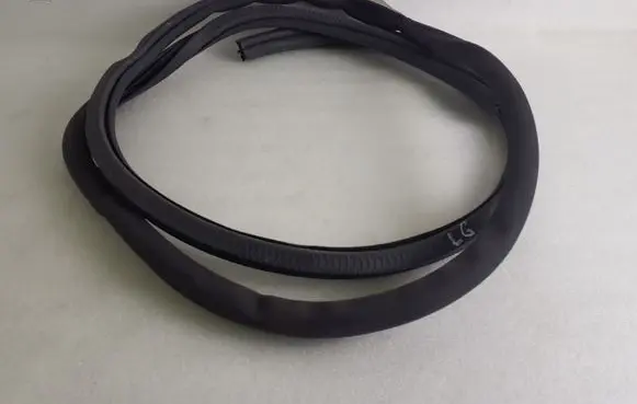 Porsche Panamera (970) Rubber seal rear door 970536265 97053626501
