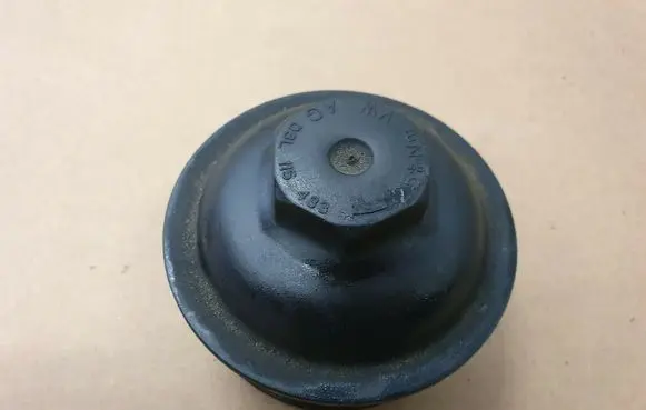 Volkswagen Amarok Oil filter cover 03L115433