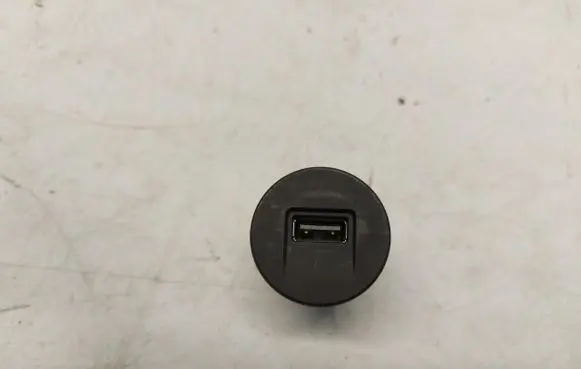 Renault Master III USB socket connector MAS3