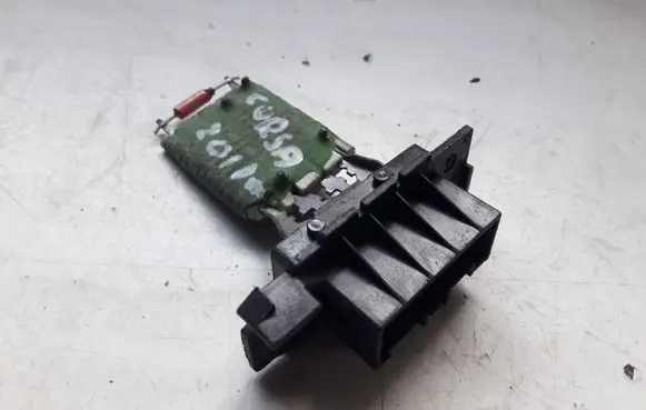 Opel Corsa D Heater blower fan relay 